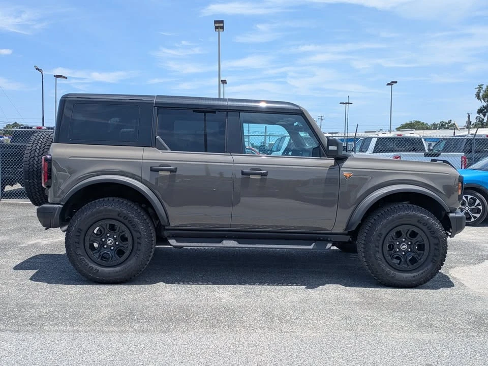 2025 Ford Bronco 6th Gen - Image 3 of 20