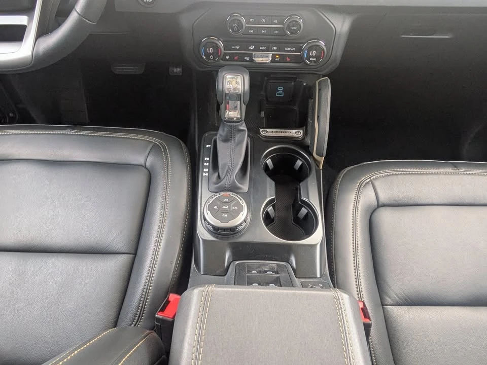 2025 Ford Bronco 6th Gen - Image 14 of 20