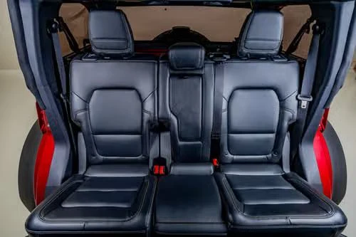 2025 Ford Bronco 6th Gen - Image 18 of 20