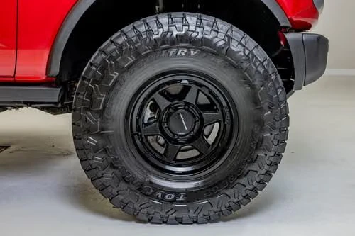 2025 Ford Bronco 6th Gen - Image 9 of 20