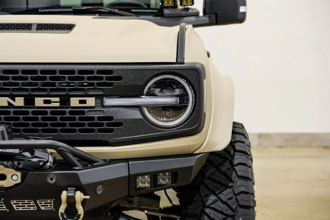 2025 Ford Bronco 6th Gen - Image 3 of 12