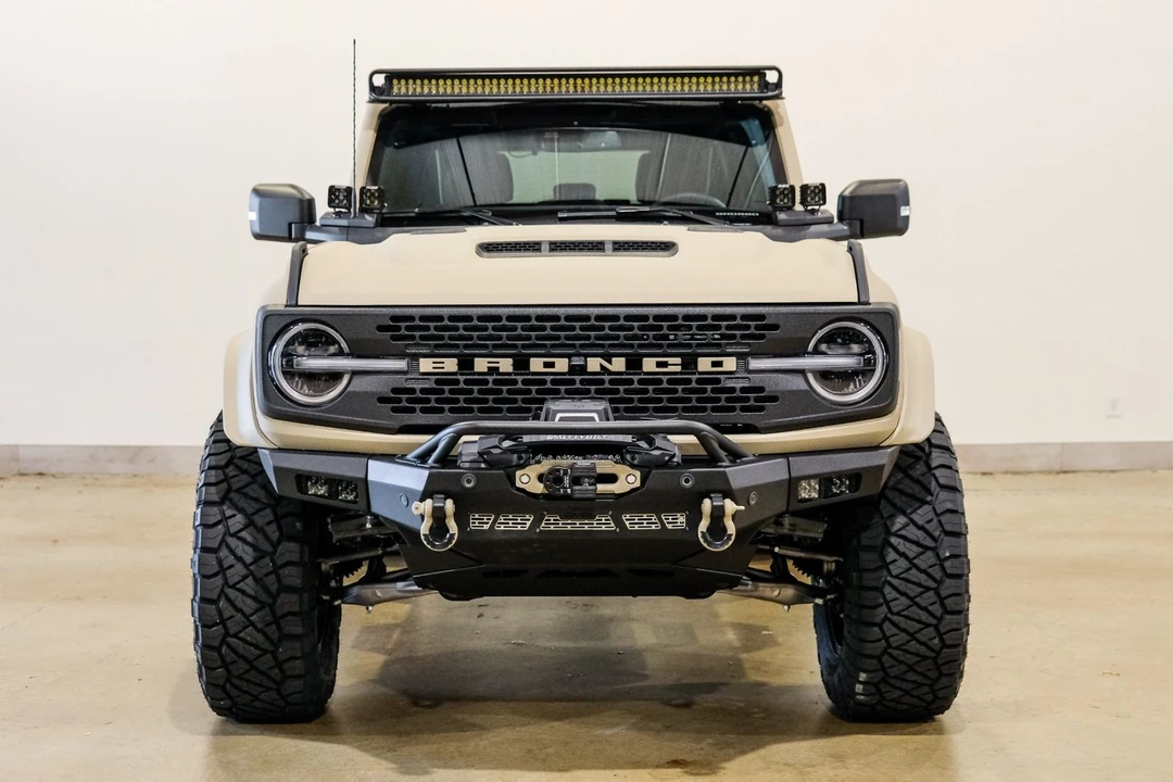 2025 Ford Bronco 6th Gen - Image 2 of 12