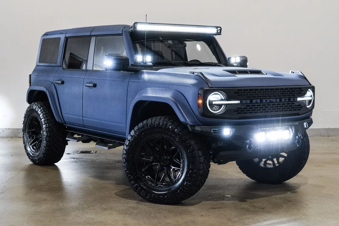 2025 Ford Bronco 6th Gen - Image 5 of 12