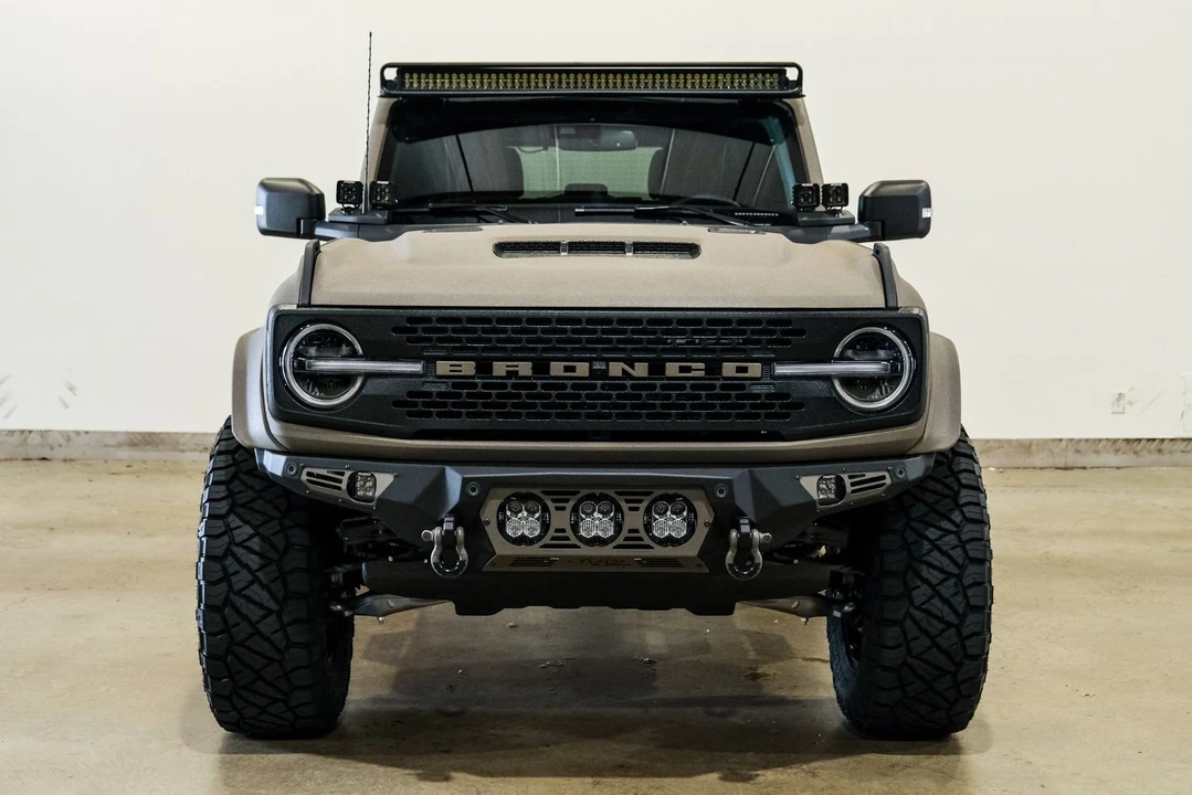2025 Ford Bronco 6th Gen - Image 2 of 12