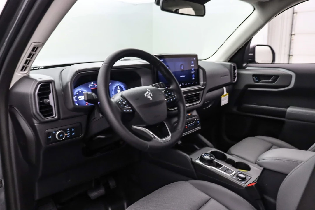 2025 Ford Bronco 6th Gen - Image 13 of 21