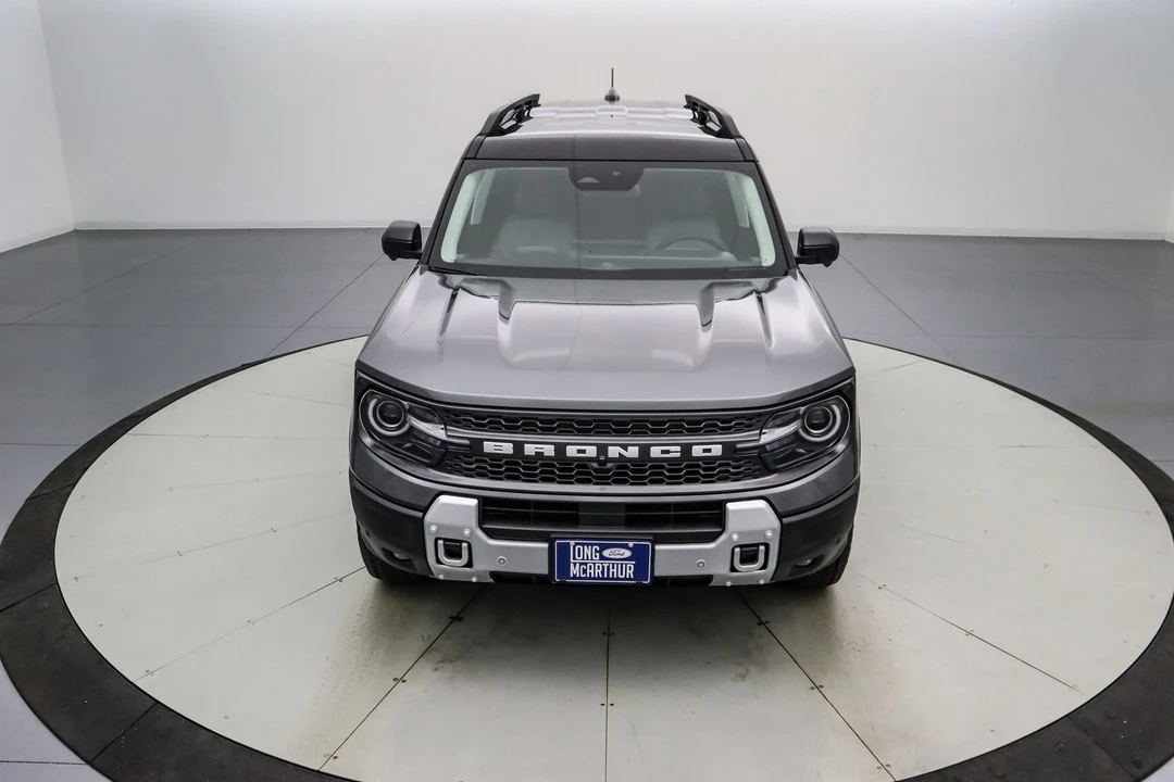 2025 Ford Bronco 6th Gen - Image 10 of 21