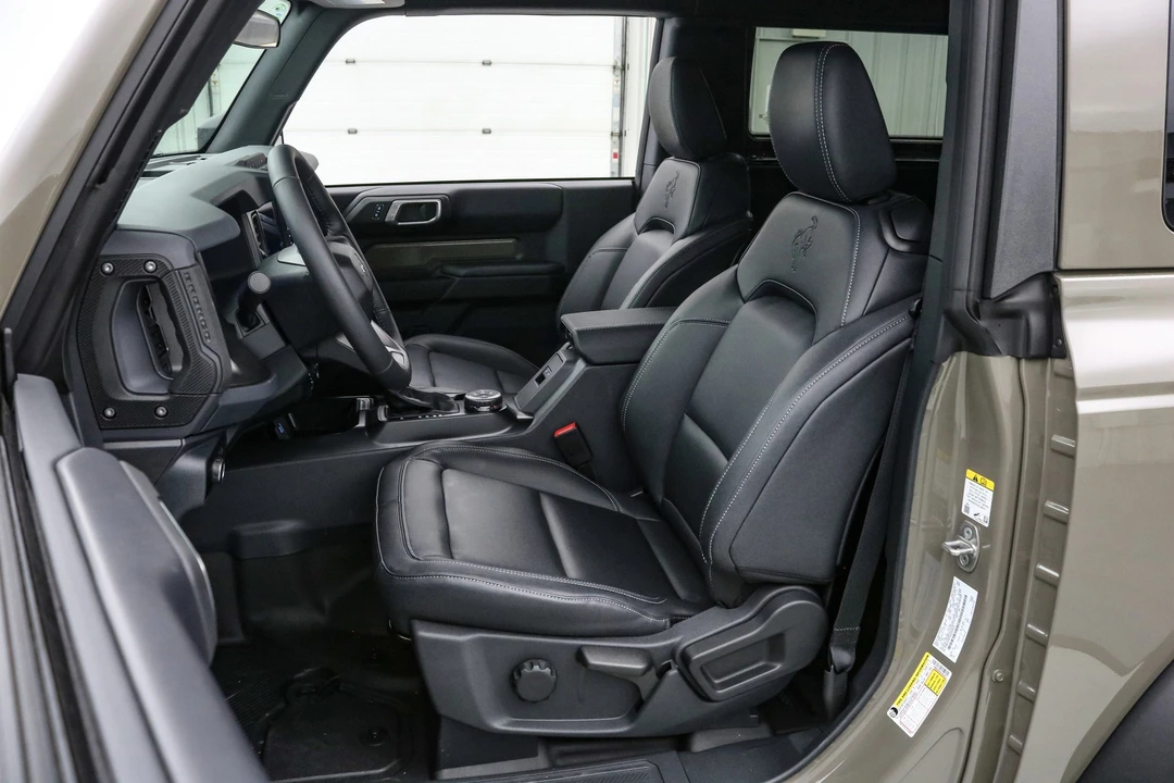 2025 Ford Bronco 6th Gen - Image 13 of 21