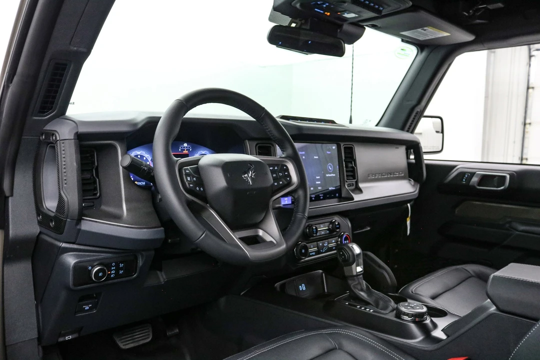 2025 Ford Bronco 6th Gen - Image 14 of 21