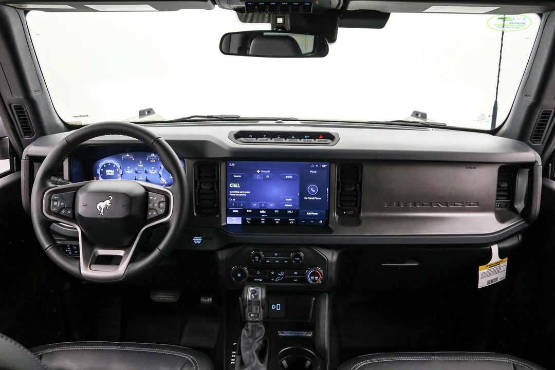 2025 Ford Bronco 6th Gen - Image 16 of 21