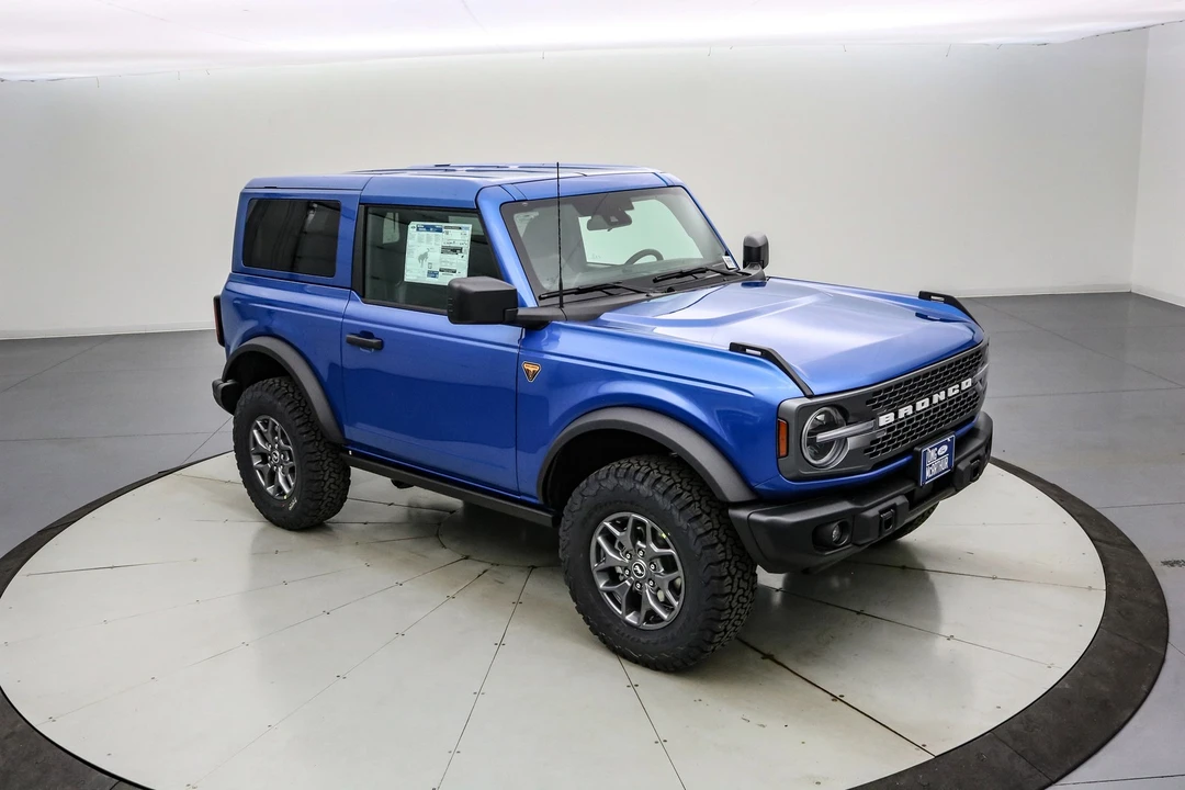 2025 Ford Bronco 6th Gen - Image 2 of 21
