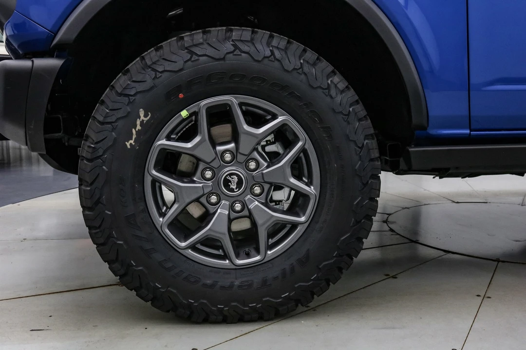 2025 Ford Bronco 6th Gen - Image 11 of 21