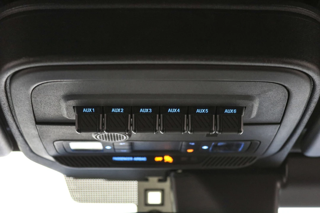 2025 Ford Bronco 6th Gen - Image 18 of 21