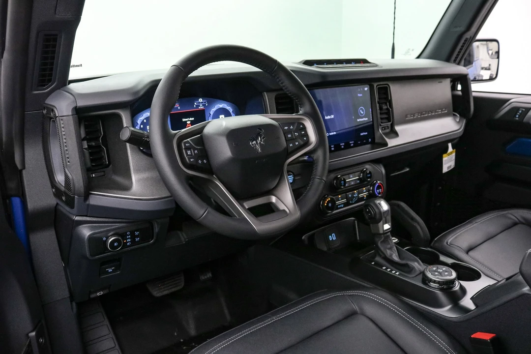 2025 Ford Bronco 6th Gen - Image 14 of 21
