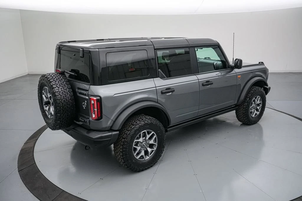 2025 Ford Bronco 6th Gen - Image 6 of 31