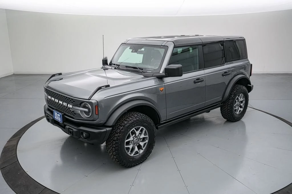 2025 Ford Bronco 6th Gen - Image 10 of 31