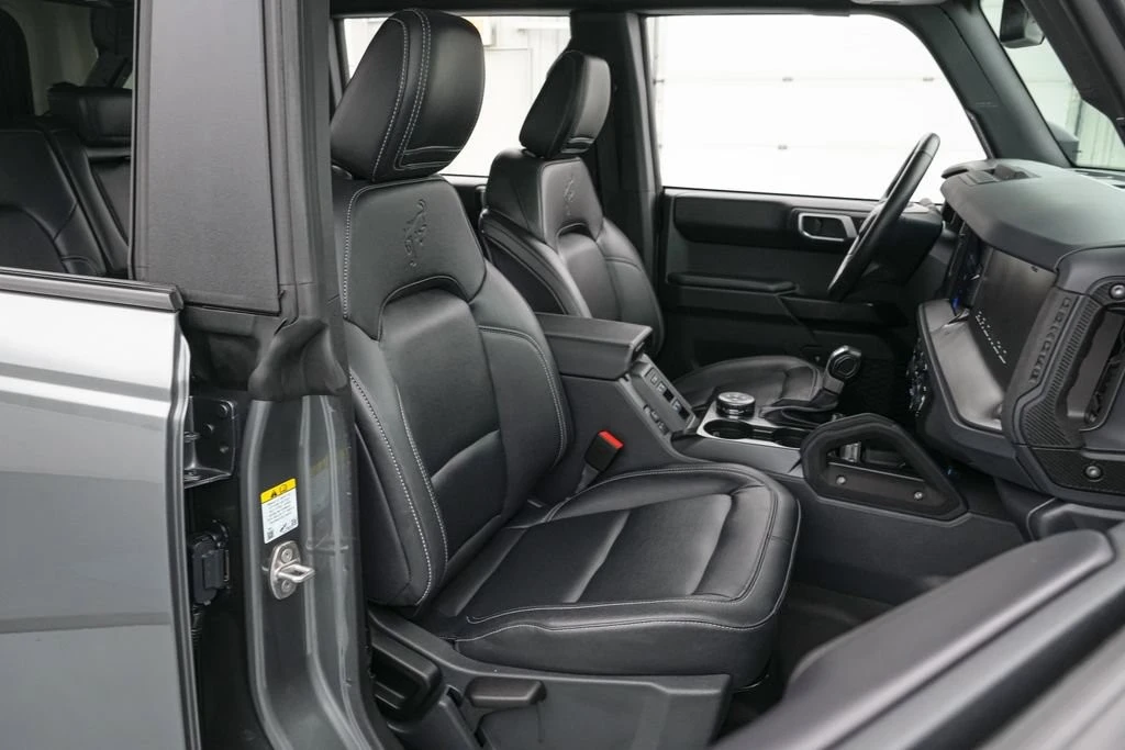2025 Ford Bronco 6th Gen - Image 28 of 31