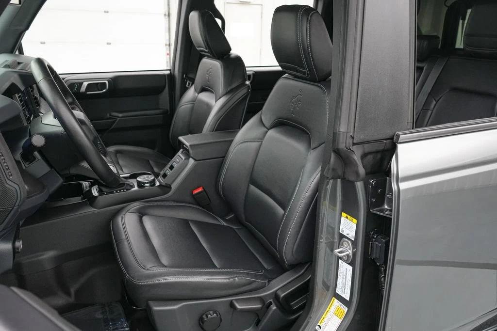 2025 Ford Bronco 6th Gen - Image 14 of 31