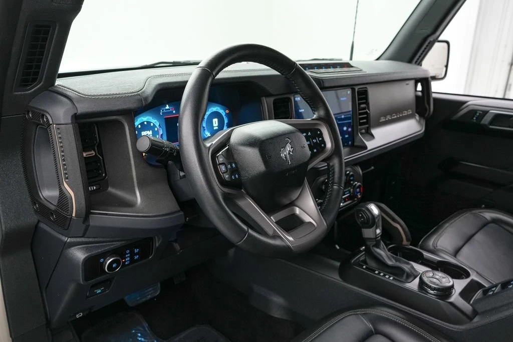 2025 Ford Bronco 6th Gen - Image 14 of 31