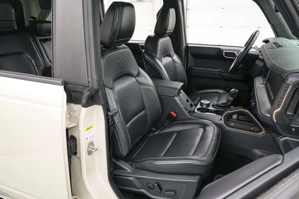 2025 Ford Bronco 6th Gen - Image 26 of 31