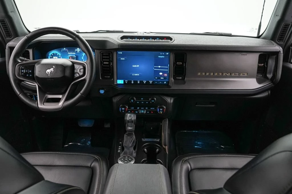 2025 Ford Bronco 6th Gen - Image 16 of 31
