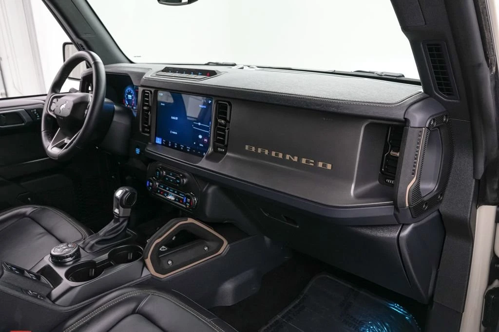 2025 Ford Bronco 6th Gen - Image 28 of 31