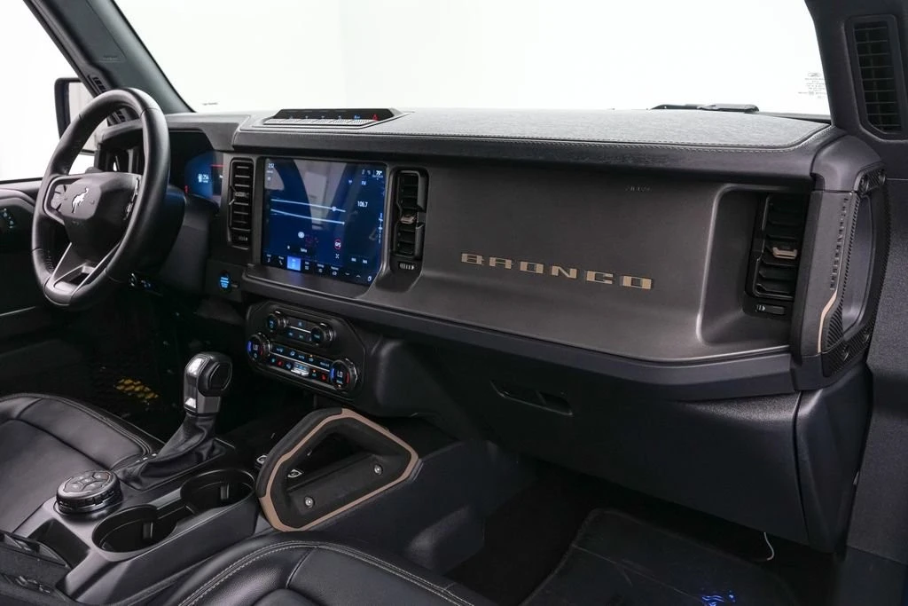 2025 Ford Bronco 6th Gen - Image 30 of 31