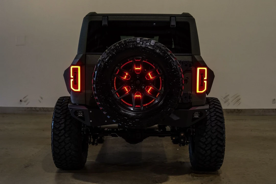 2025 Ford Bronco 6th Gen - Image 11 of 12
