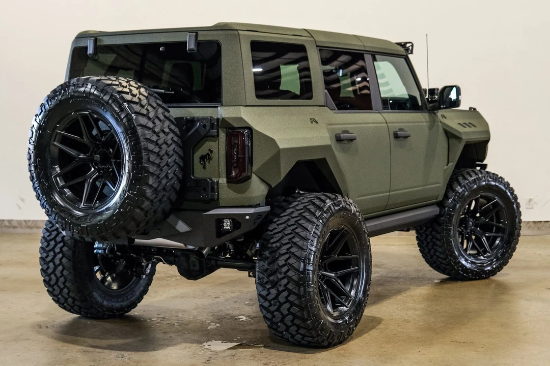 2025 Ford Bronco 6th Gen - Image 6 of 12