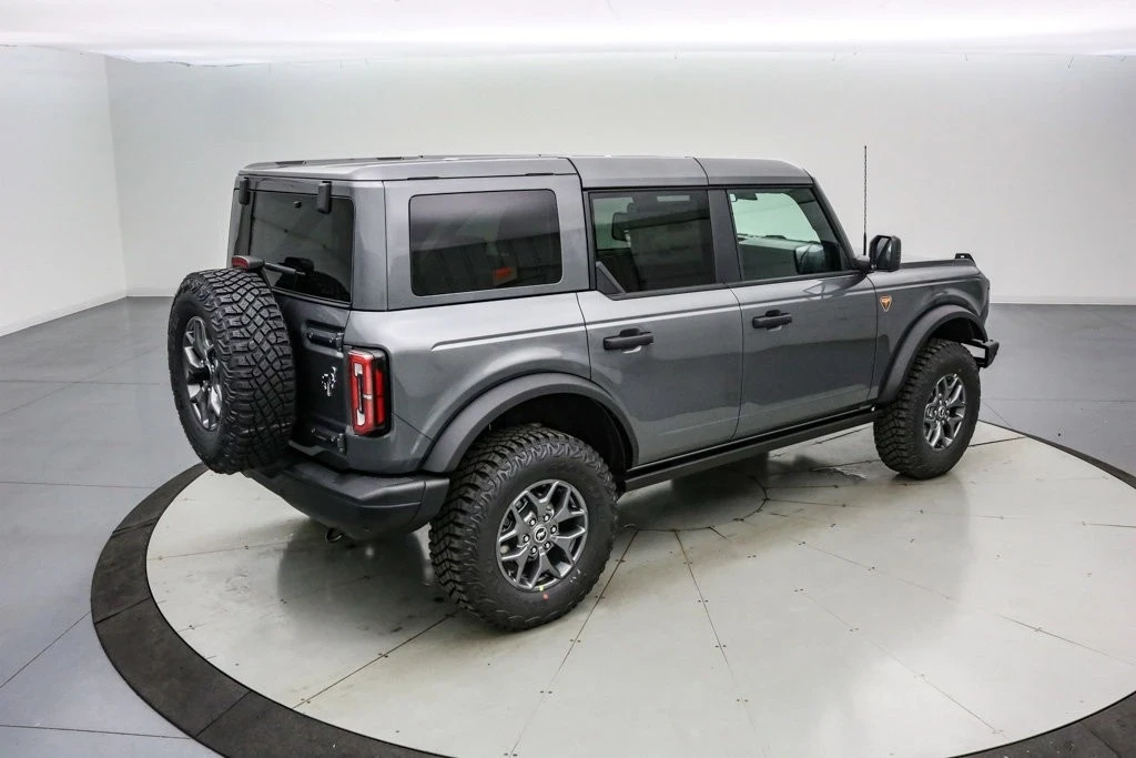2025 Ford Bronco 6th Gen - Image 5 of 21