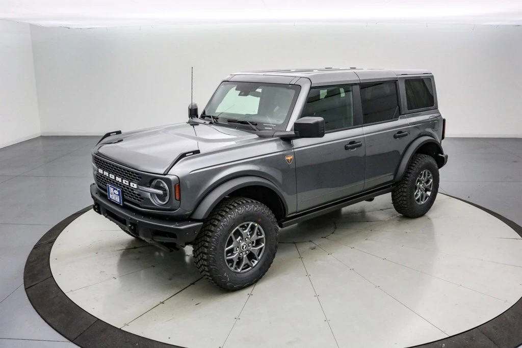 2025 Ford Bronco 6th Gen - Image 9 of 21
