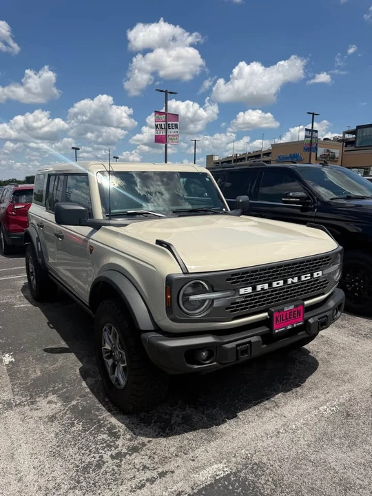 2025 Ford Bronco 6th Gen - Image 6 of 6