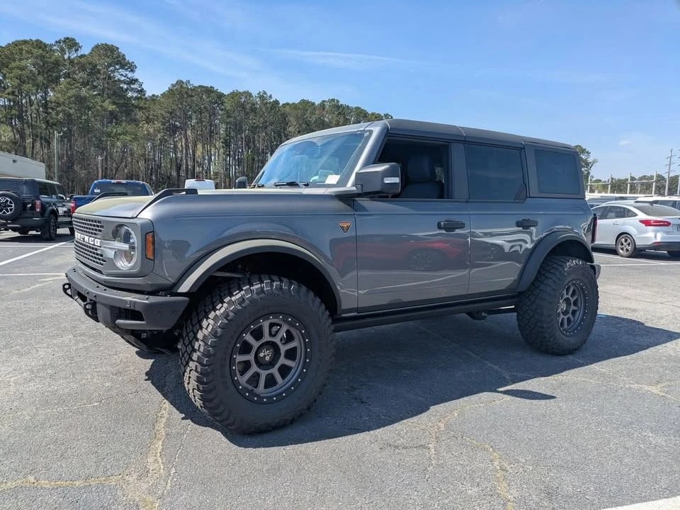 2025 Ford Bronco 6th Gen - Image 8 of 20