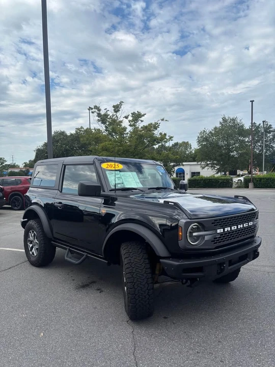 2025 Ford Bronco 6th Gen - Image 3 of 11