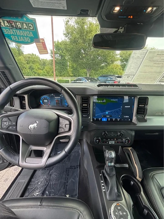 2025 Ford Bronco 6th Gen - Image 10 of 11