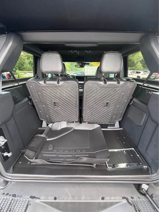 2025 Ford Bronco 6th Gen - Image 9 of 11