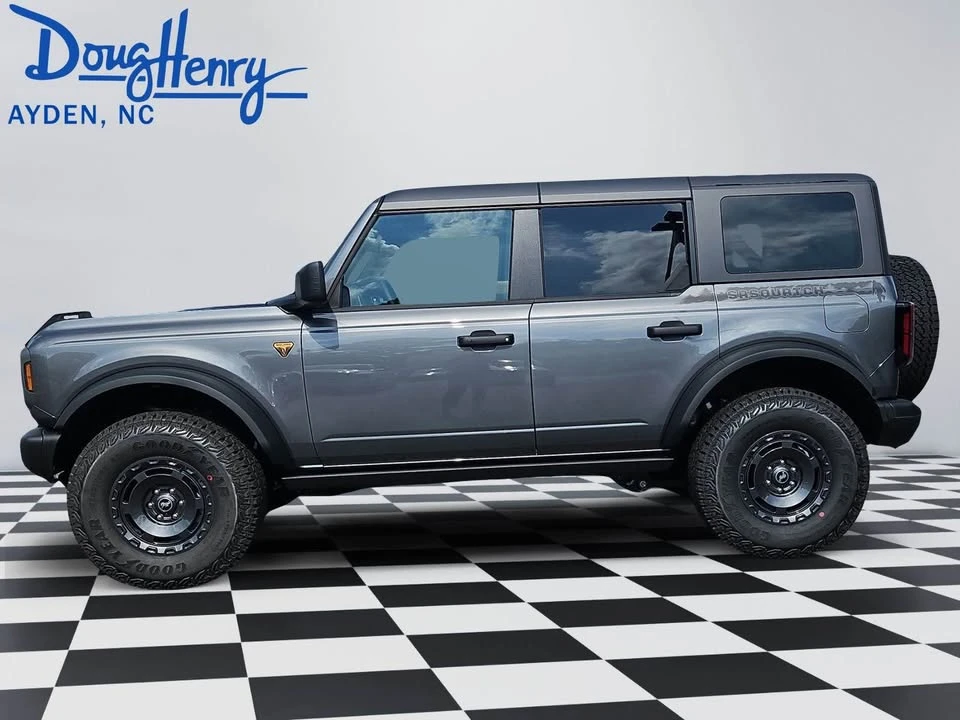 2025 Ford Bronco 6th Gen - Image 2 of 8