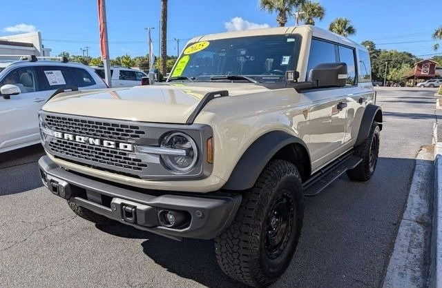 2025 Ford Bronco 6th Gen - Image 3 of 12