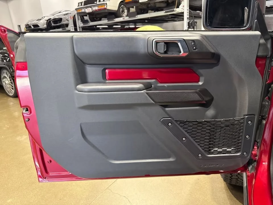 2025 Ford Bronco 6th Gen - Image 10 of 20