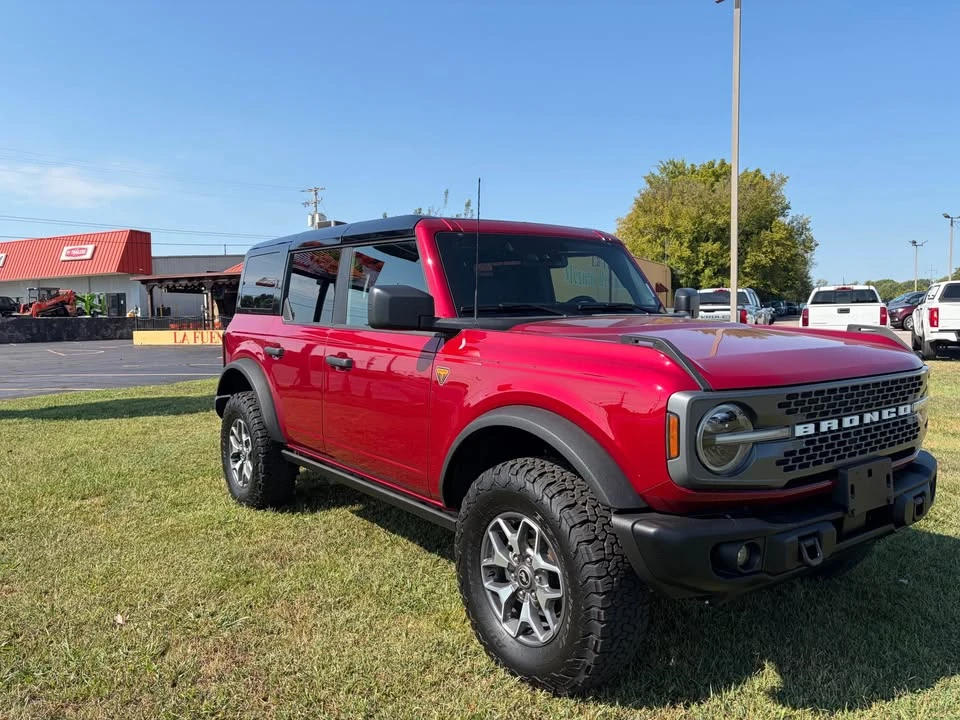 2025 Ford Bronco 6th Gen - Image 2 of 5