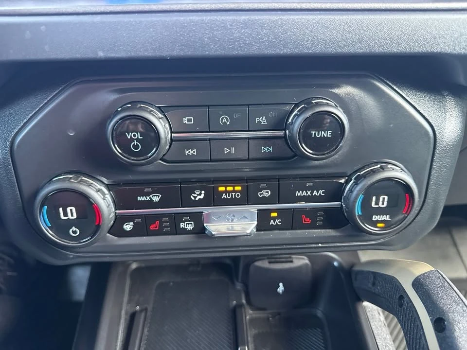 2025 Ford Bronco 6th Gen - Image 16 of 20
