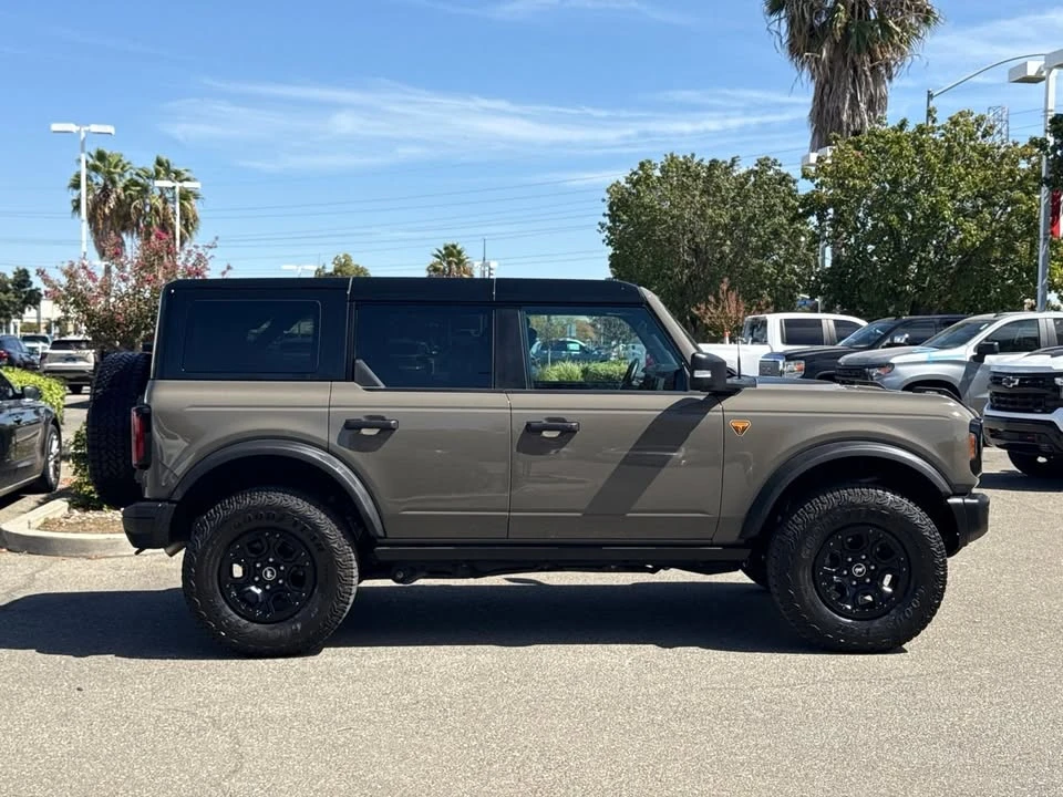2025 Ford Bronco 6th Gen - Image 4 of 20