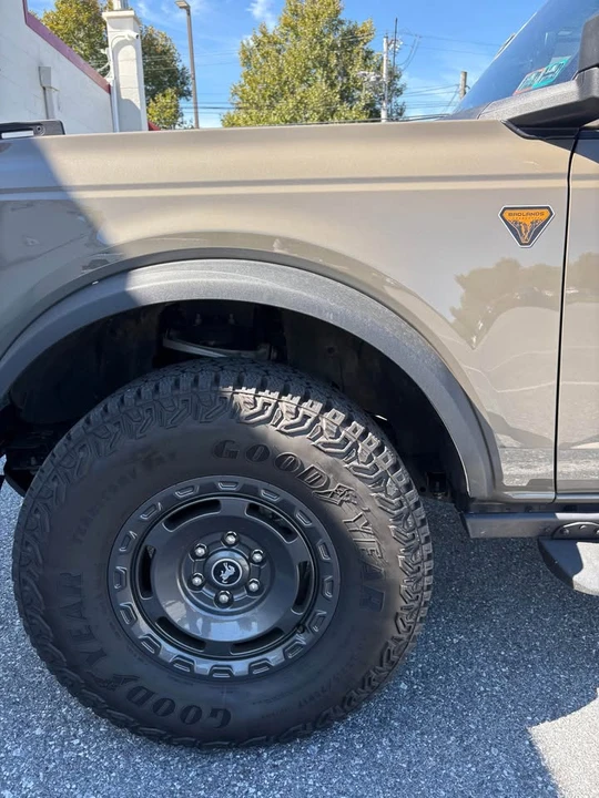 2025 Ford Bronco 6th Gen - Image 3 of 8