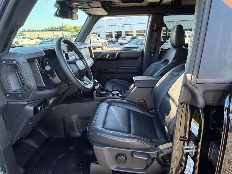 2025 Ford Bronco 6th Gen - Image 7 of 11