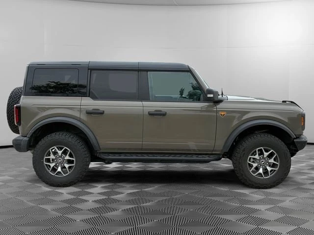 2025 Ford Bronco 6th Gen - Image 5 of 12