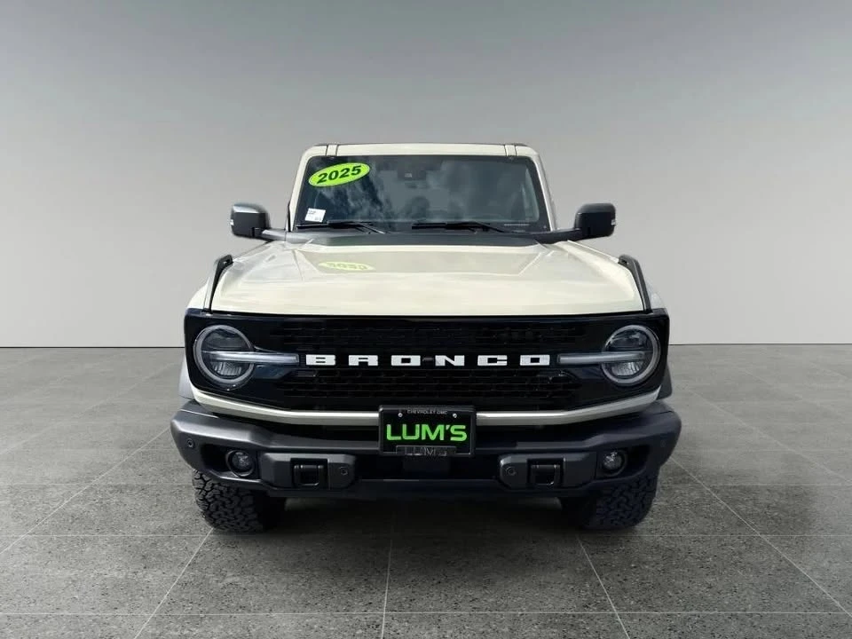 2025 Ford Bronco 6th Gen - Image 2 of 19