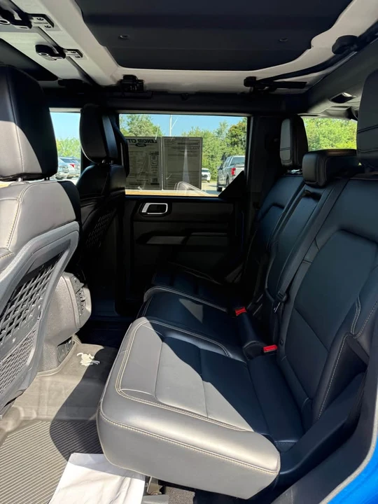 2025 Ford Bronco 6th Gen - Image 5 of 11