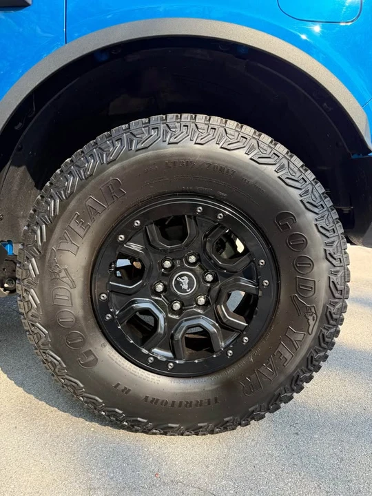 2025 Ford Bronco 6th Gen - Image 3 of 11