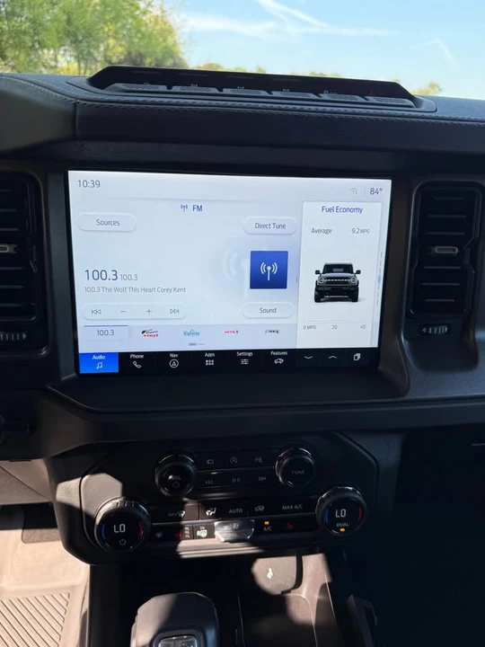 2025 Ford Bronco 6th Gen - Image 8 of 11