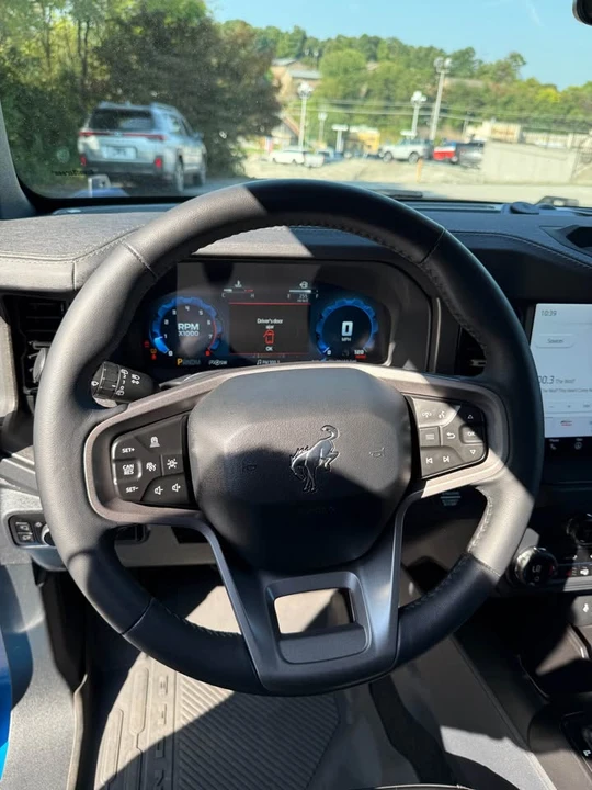 2025 Ford Bronco 6th Gen - Image 7 of 11