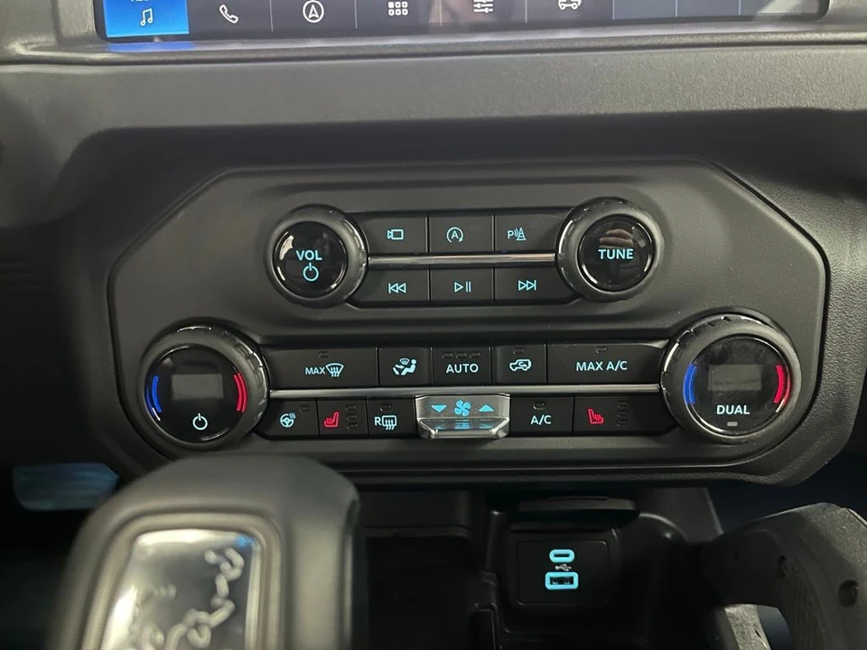 2025 Ford Bronco 6th Gen - Image 4 of 12